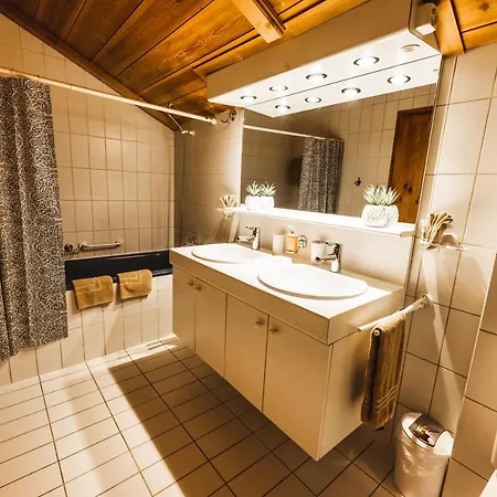 Appartement Curuna *